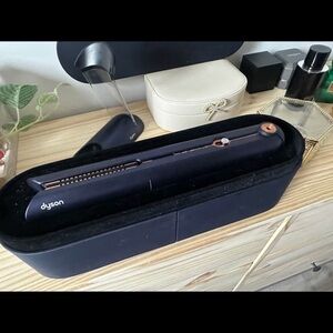 Dyson Hair Tool in Black and Copper Finish